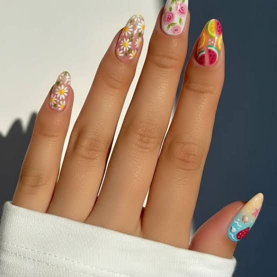 Medium Stiletto Summer Daisy Fruit Beach Nails — Photoshoot Nails