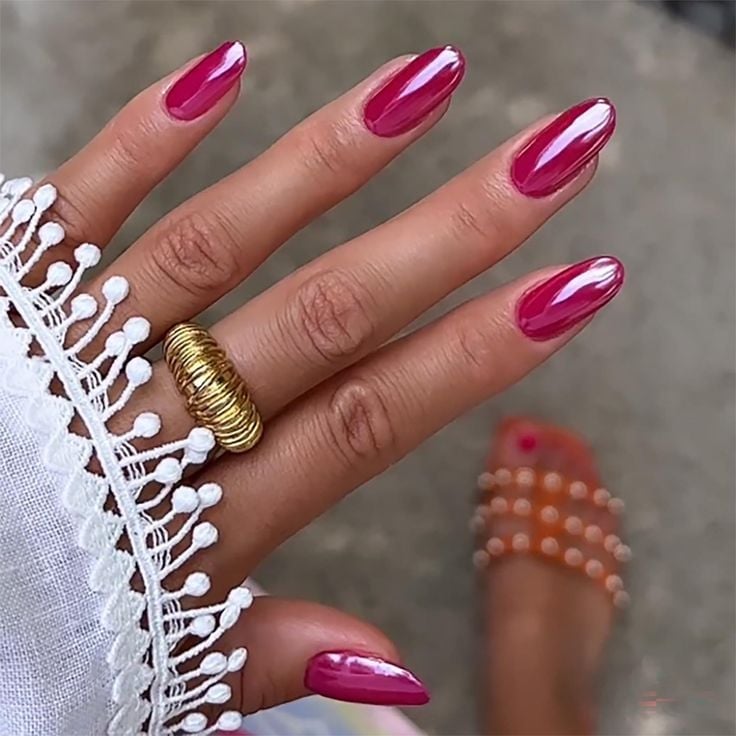 20 Pink Chrome Nail Designs: Best Mirror & Metallic Looks 2026