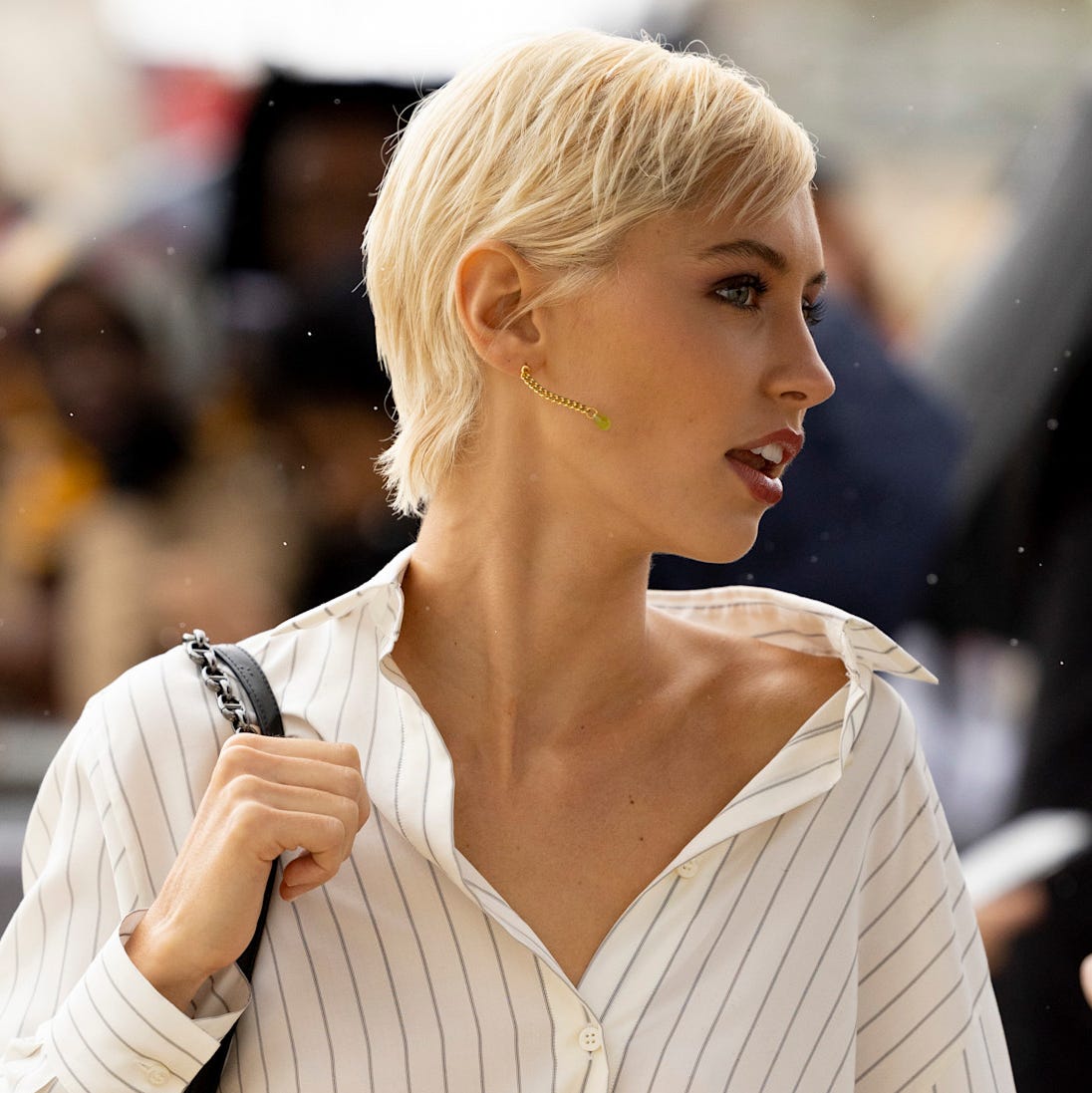 Textured Blonde Pixie With Choppy Layers — Pixie for Fine Hair