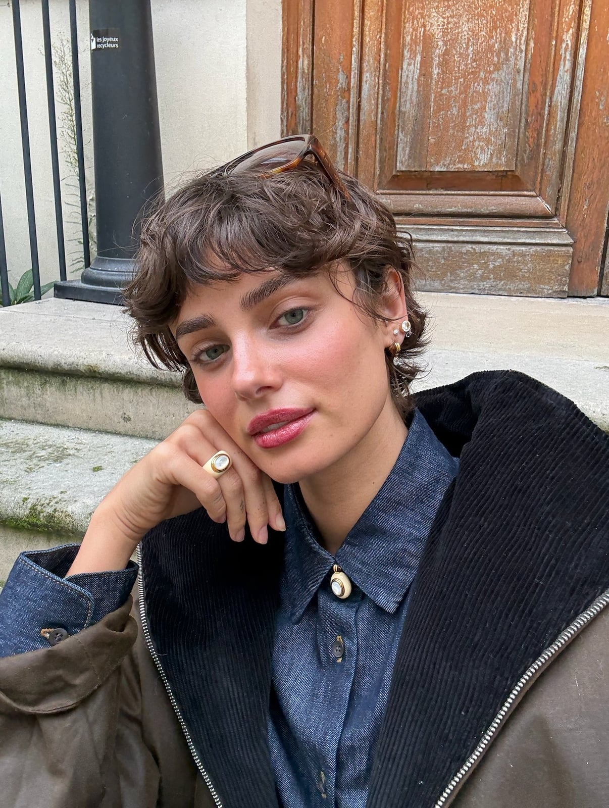 Dark Brown Wavy Pixie With Highlights — Pixie Haircuts