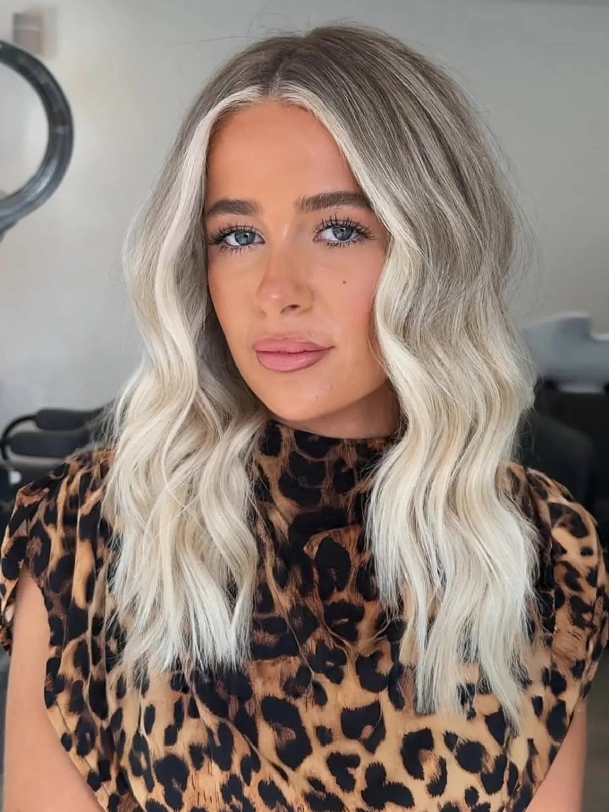 Collarbone Waves With Curtain Bangs — Platinum Blonde