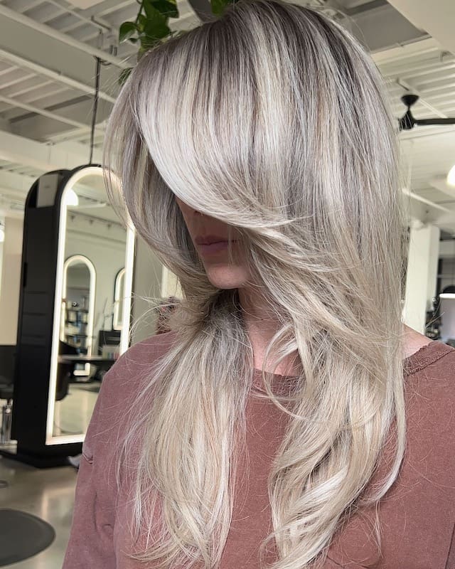Collarbone Layers With Curtain Bangs, Wavy — Platinum Blonde