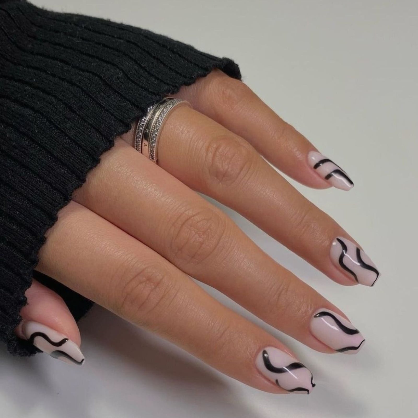 Medium Coffin Wavy Line Press On Nails Medium Coffin Wavy Line Press On Nails