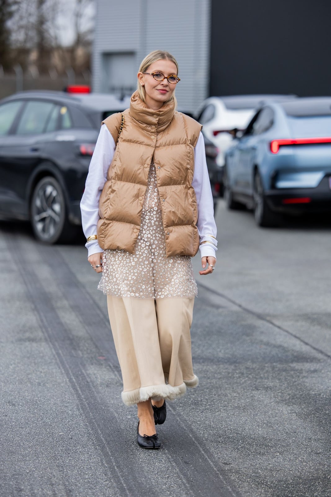 Fashion Forward Tan Puffer Vest Ensemble — Puffer Vest Outfits