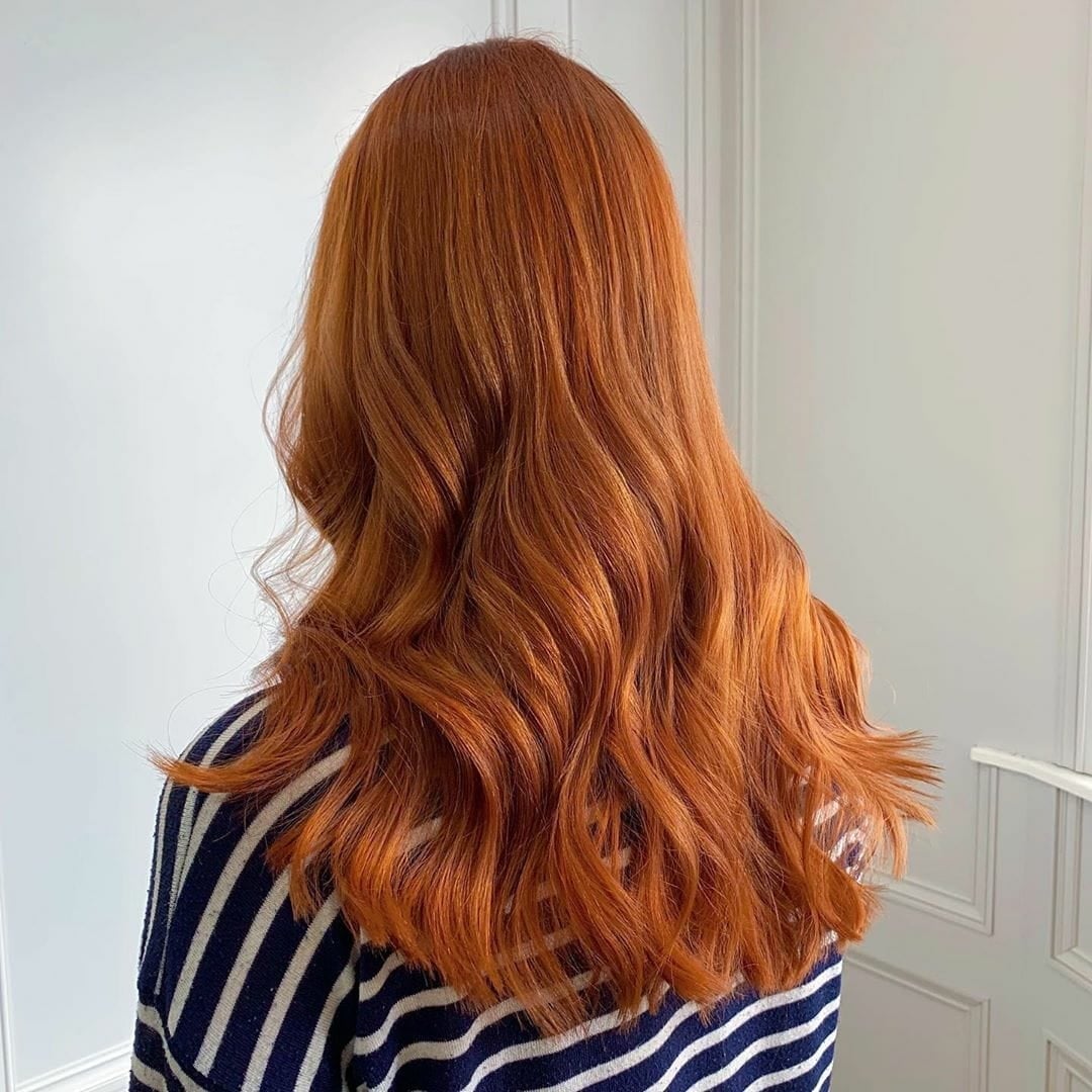 Collarbone Copper Red Wavy Blowout, Layers Collarbone Copper Red Wavy Blowout, Layers — Red Hair