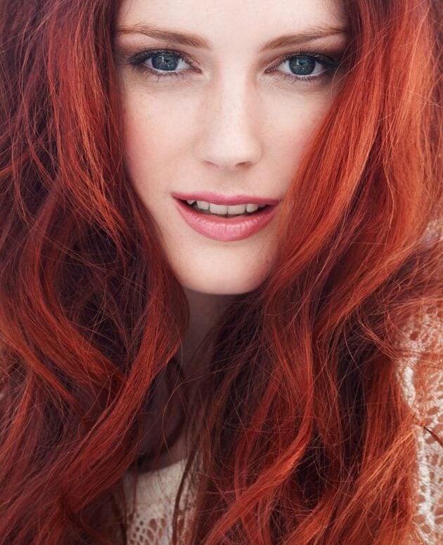 Mid-Back Vibrant Cherry Red Loose Waves Mid-Back Vibrant Cherry Red Loose Waves — Red Hair
