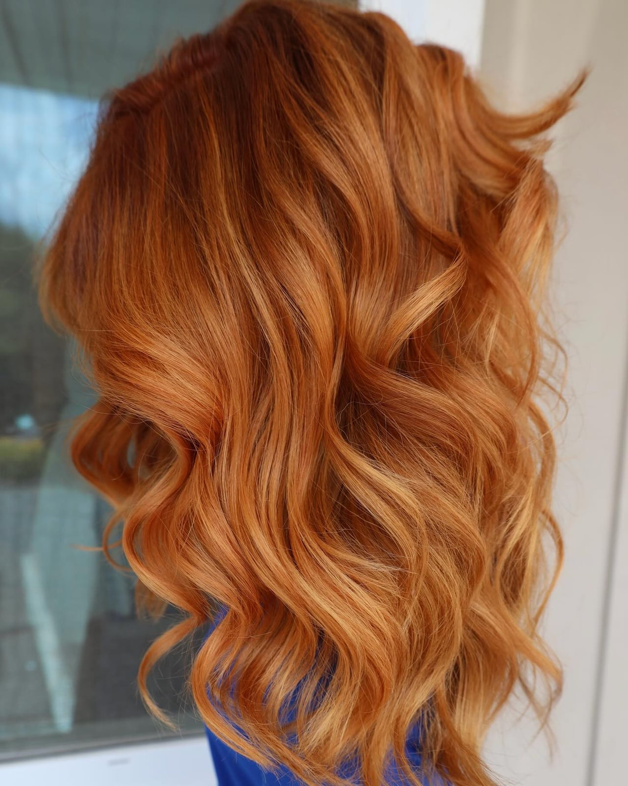 Mid-Back Bright Ginger With Golden Highlights Mid-Back Bright Ginger With Golden Highlights — Red Hair
