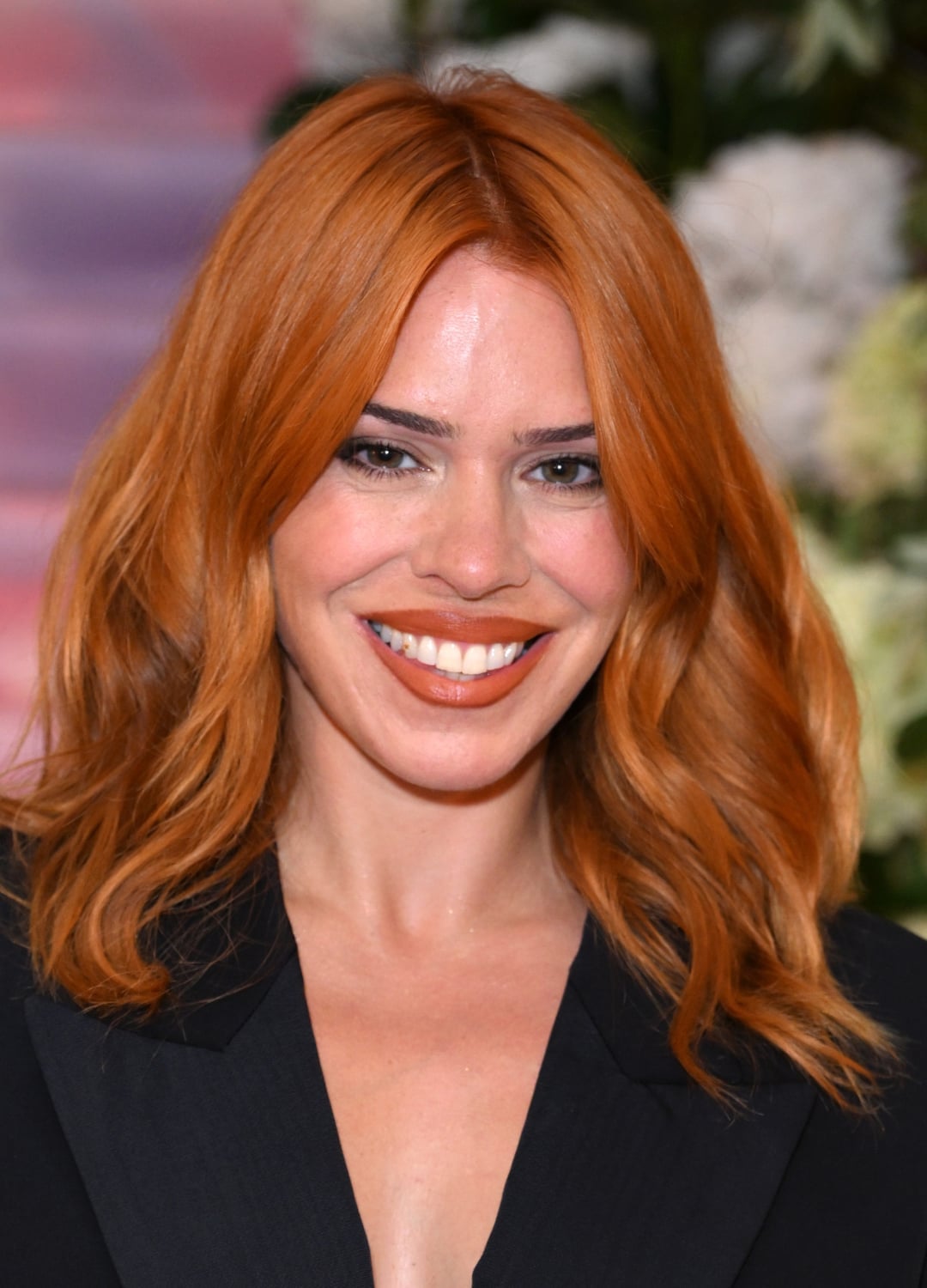 Bright Orange-Red Mid-Back Wavy Air-Dried Bright Orange-Red Mid-Back Wavy Air-Dried — Red Hair Colors
