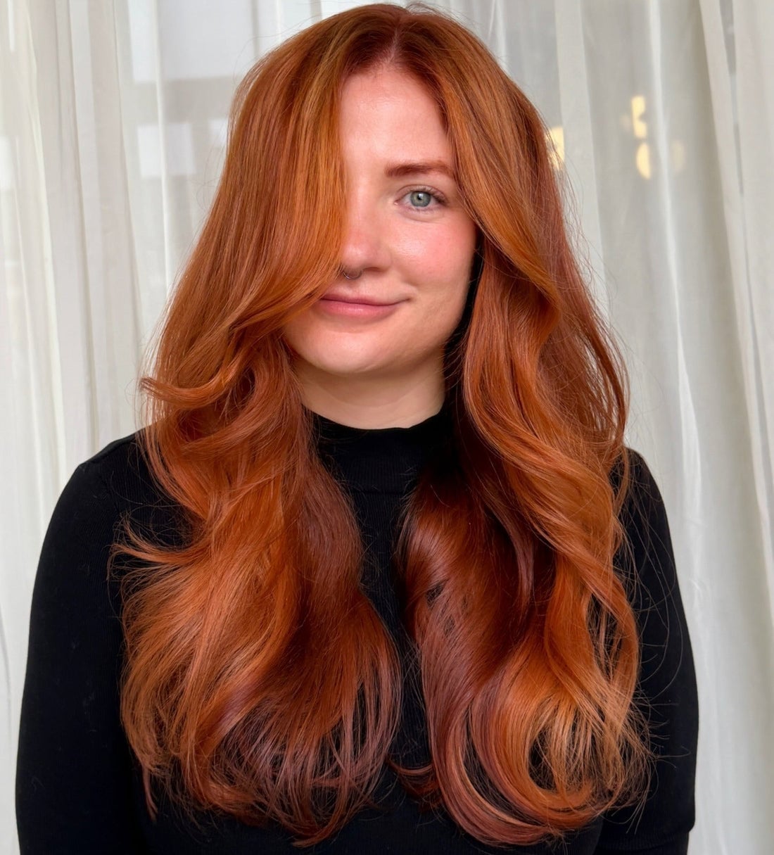Bright Copper Mid-Back Waves With Highlights Bright Copper Mid-Back Waves With Highlights — Red Hair Colors