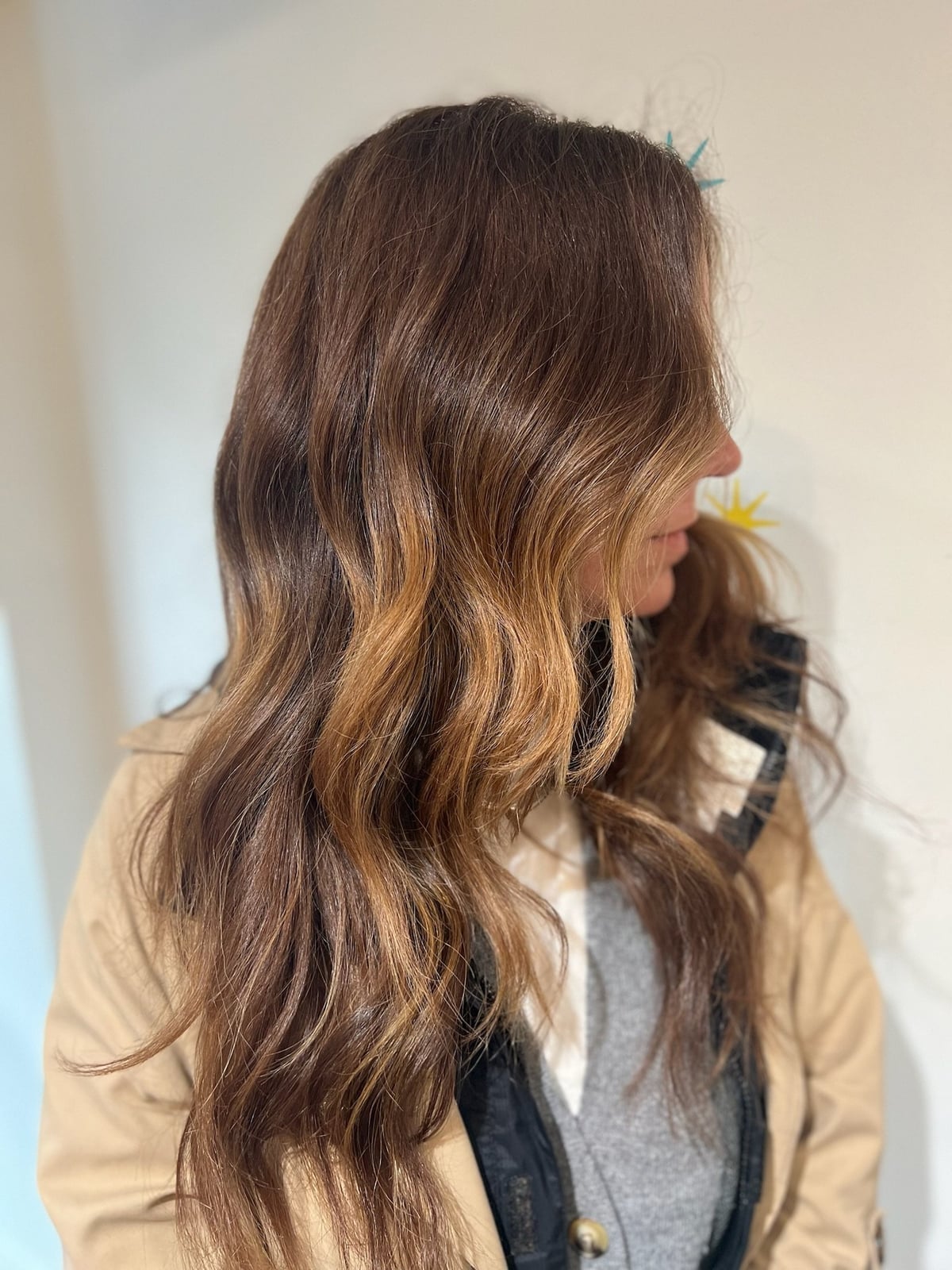 Dark Brown Mid-Back Wavy Blowout, Adding Dimension And Contrast Dark Brown Mid-Back Wavy Blowout, Adding Dimension And Contrast — Reverse Balayage