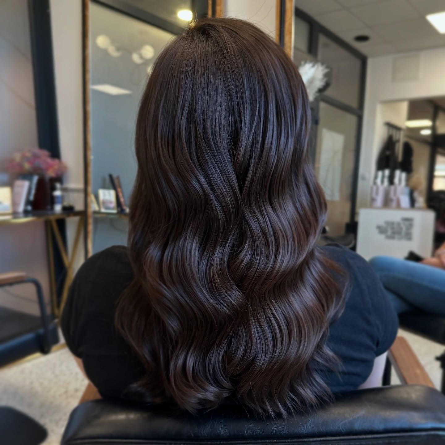 Mid-Back Deep Rich Brunette With Soft Waves Mid-Back Deep Rich Brunette With Soft Waves