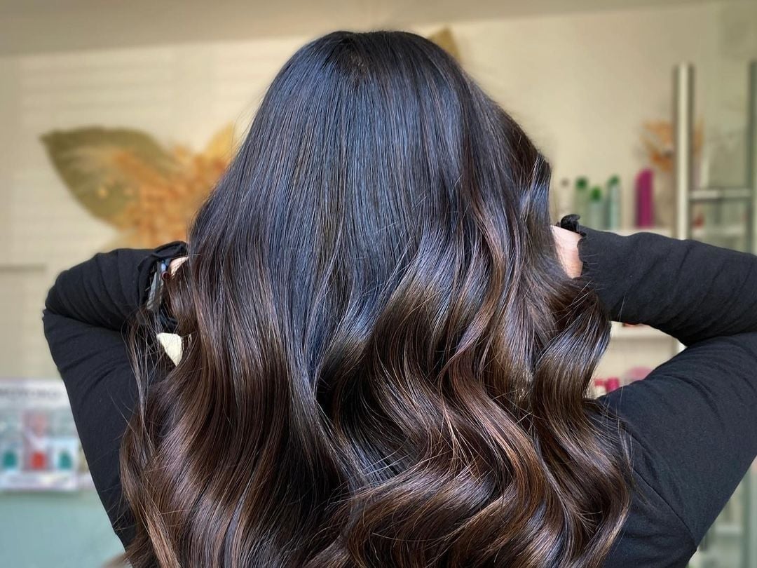 Mid-Back Deep Chocolate Brown With Warm Undertones Mid-Back Deep Chocolate Brown With Warm Undertones — Rich Brunette