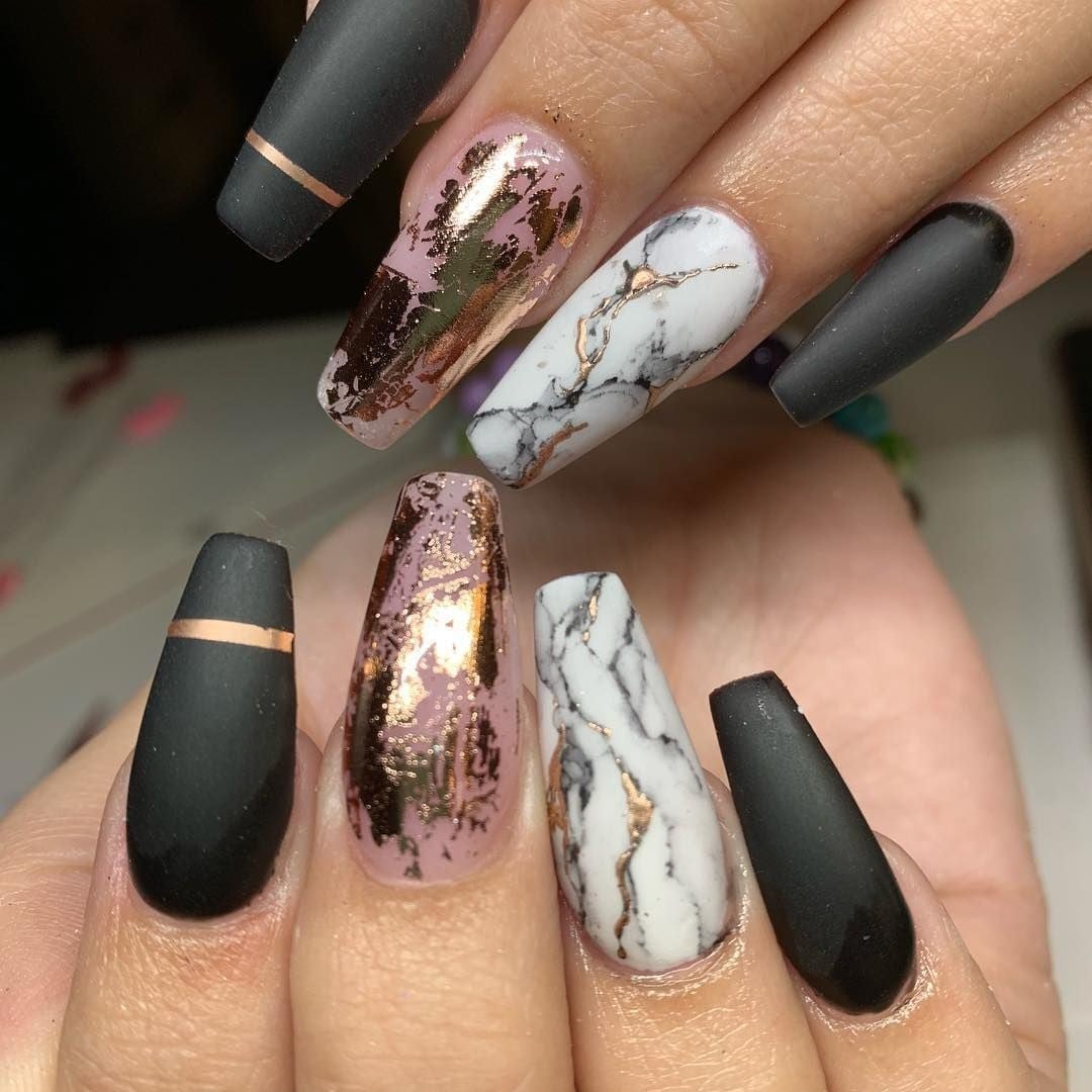 Sheer Pink Rose Gold Foil Medium Almond Nails Sheer Pink Rose Gold Foil Medium Almond Nails — Rose Gold Nails