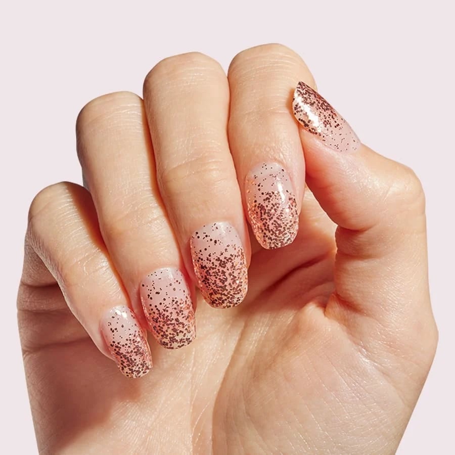 Nude Rose Gold Glitter Gradient Medium Oval Nails Nude Rose Gold Glitter Gradient Medium Oval Nails — Rose Gold Nails