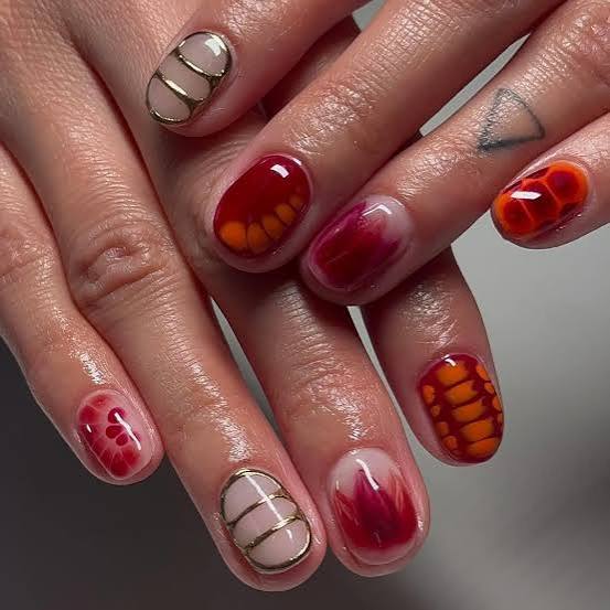 Sheer Milky Pink Glossy Short Almond Nails Sheer Milky Pink Glossy Short Almond Nails — Round Nails