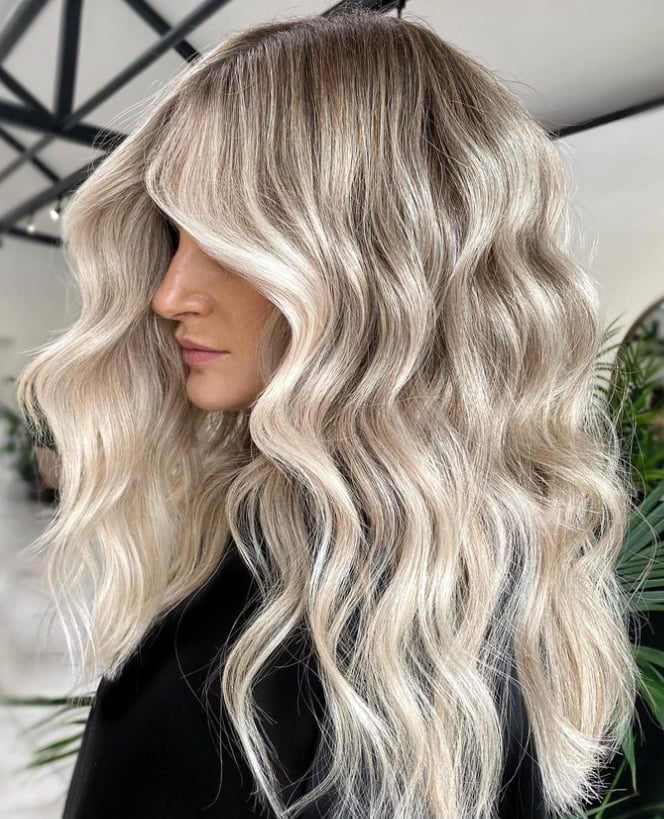 Mid-Back Layers With Dark Roots Mid-Back Layers With Dark Roots — Scandi Blonde