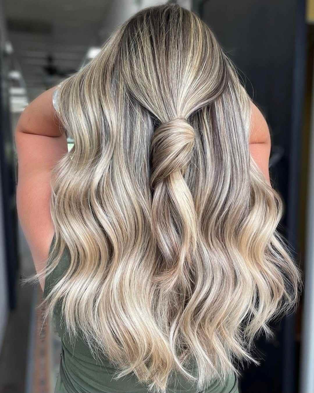 Mid-Back Ash Blonde With Highlights Mid-Back Ash Blonde With Highlights — Scandi Blonde