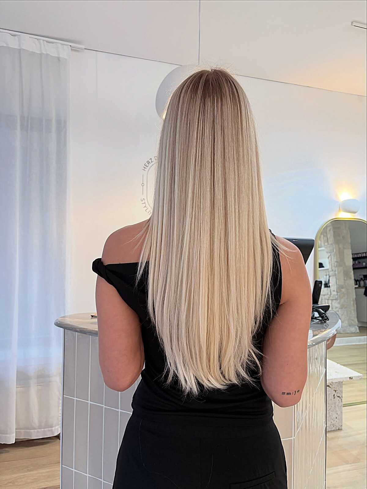 Mid-Back Sleek Platinum Blonde Mid-Back Sleek Platinum Blonde — Scandi Blonde