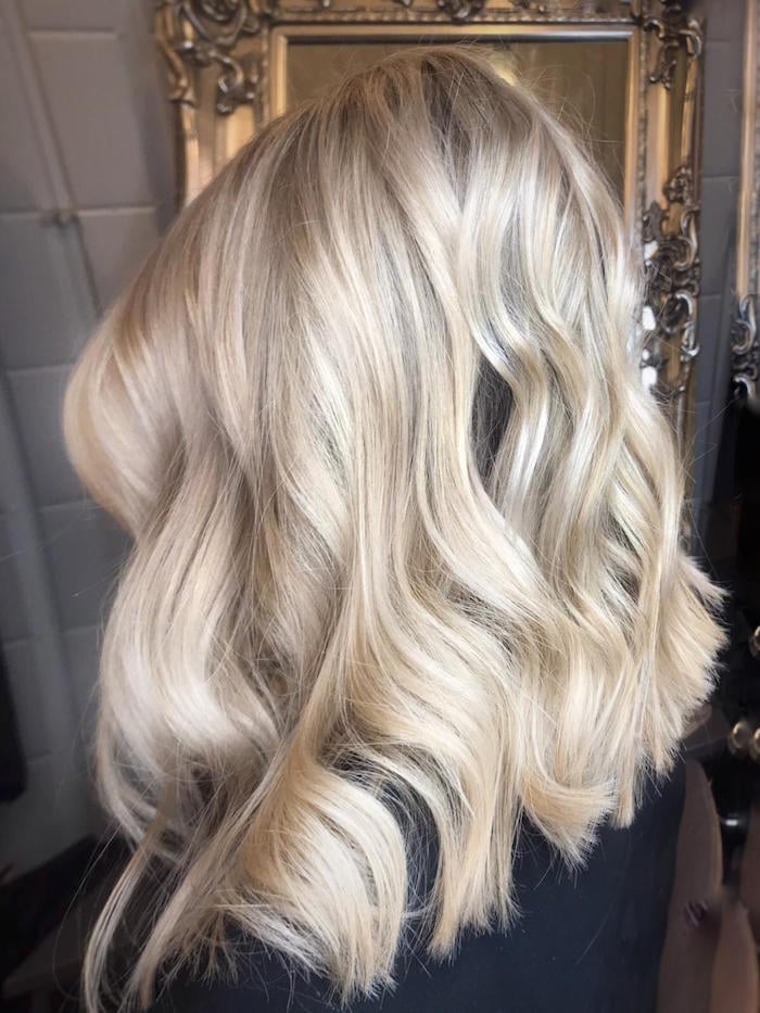 Collarbone Lob In Dimensional Ash Blonde Collarbone Lob In Dimensional Ash Blonde — Scandi Blonde