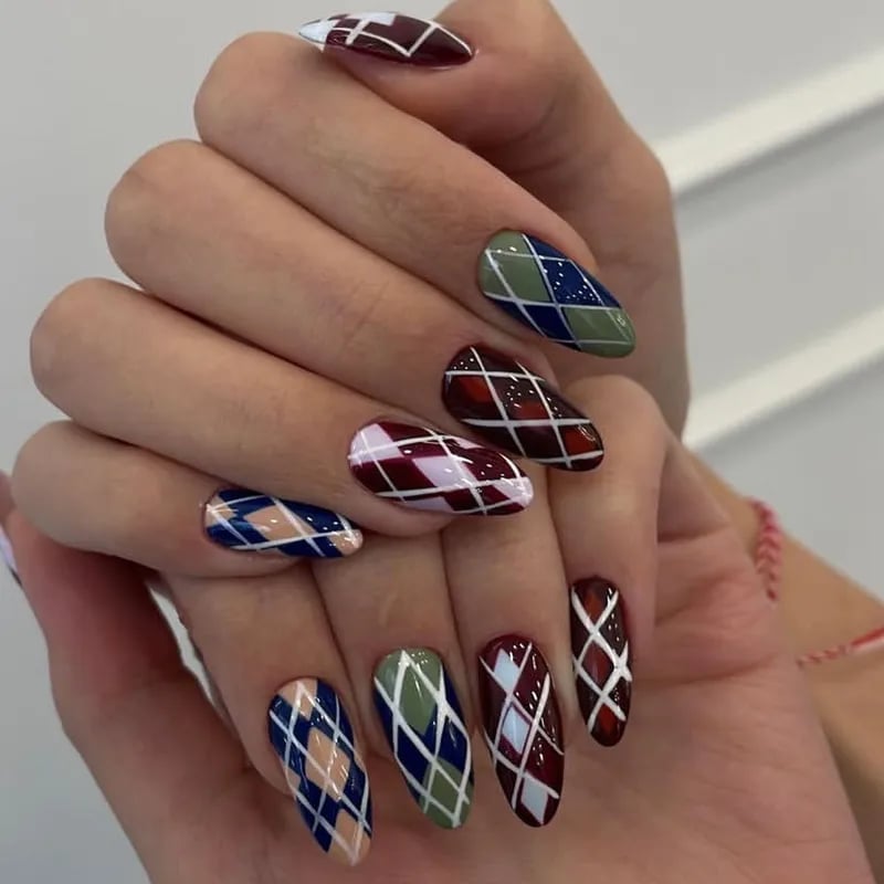Medium Almond Plaid Pattern Burgundy Green Navy Beige Nails — School Nails