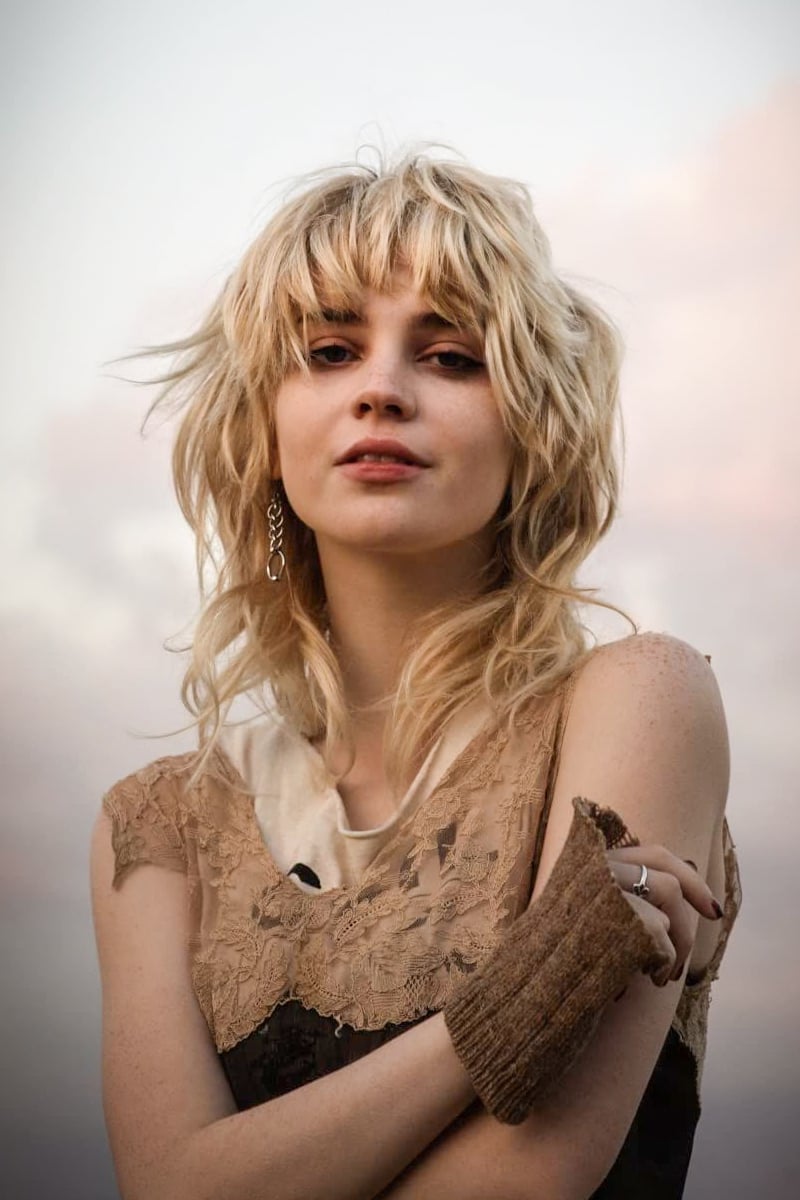 Collarbone Ash Blonde Shag With Root Shadow — Shag Haircut