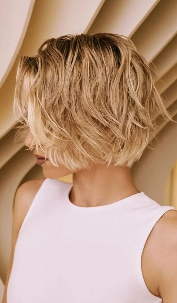 Ash Blonde Shaggy Bob With Textured Waves Ash Blonde Shaggy Bob With Textured Waves