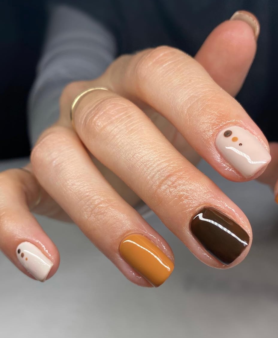 Ivory Caramel Brown Dot Short Square Nails Ivory Caramel Brown Dot Short Square Nails — Short Acrylic Nails