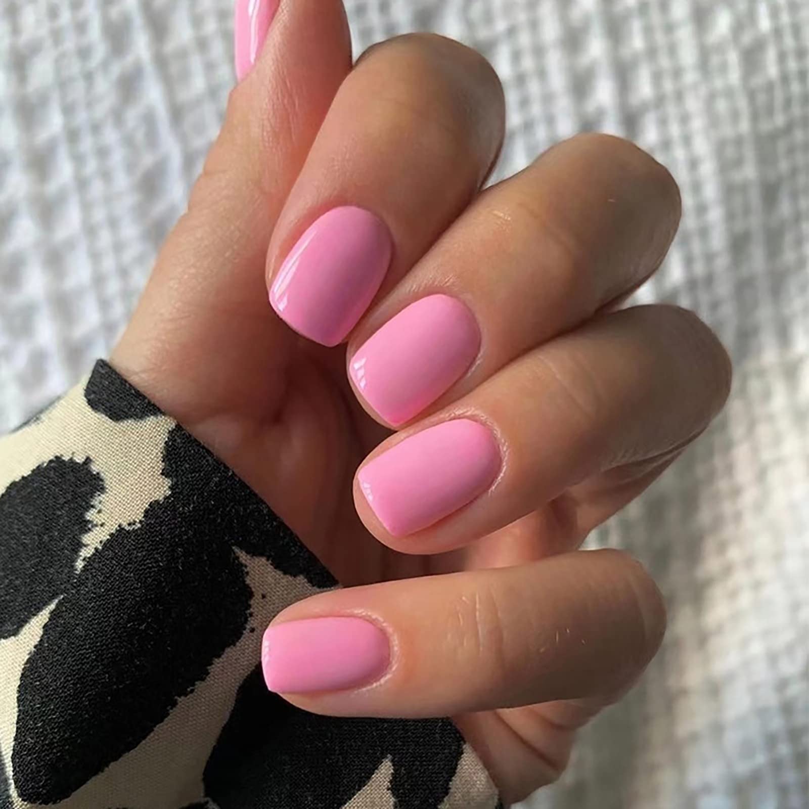 Vibrant Opaque Pink Short Square Nails Vibrant Opaque Pink Short Square Nails — Short Acrylic Nails