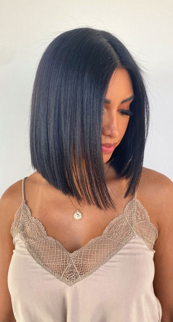 Glossy Dark Brown Blunt Bob Straight — Short Bob