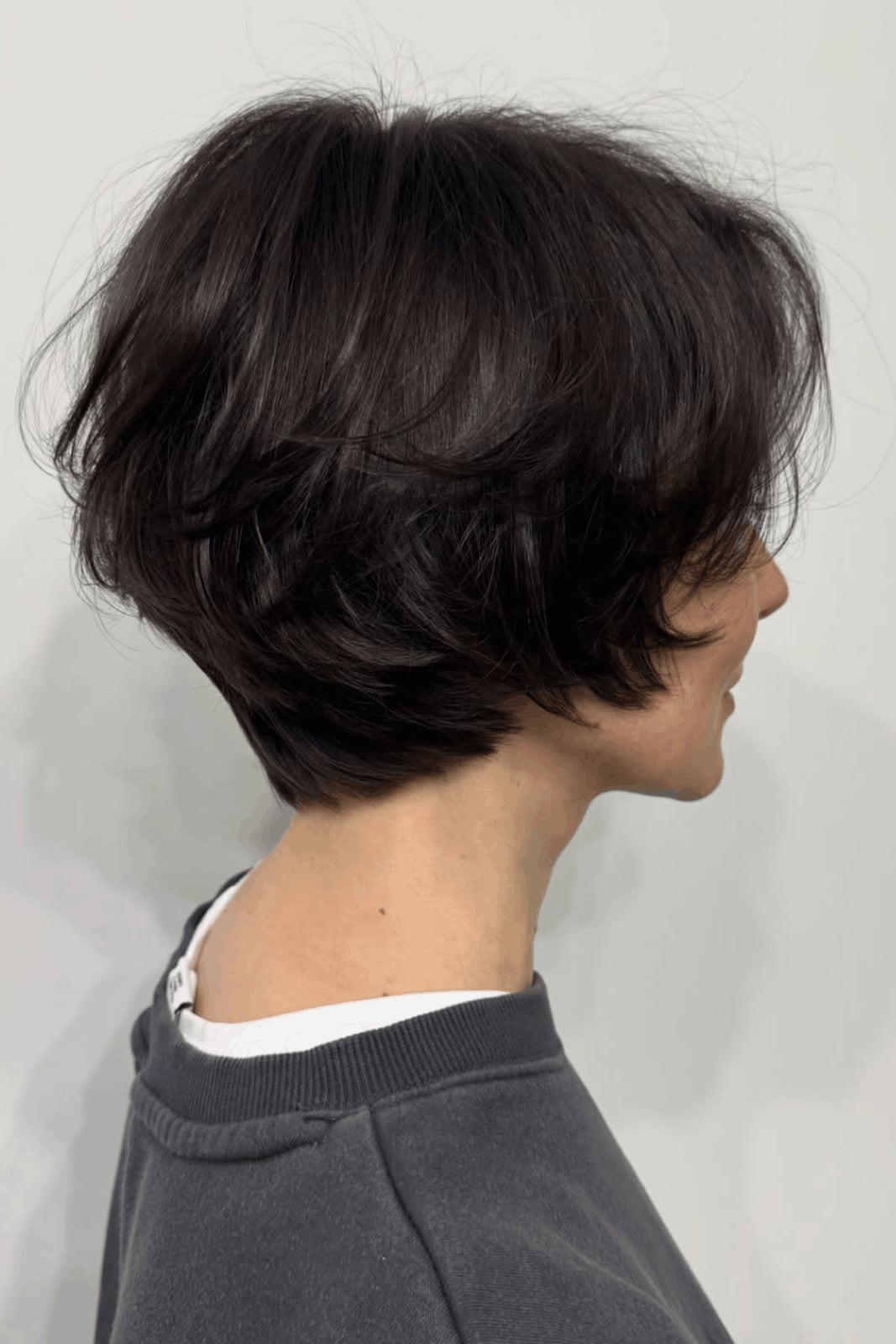 Layered Chin Bob Soft Curtain Bangs Side Part — Short Bob
