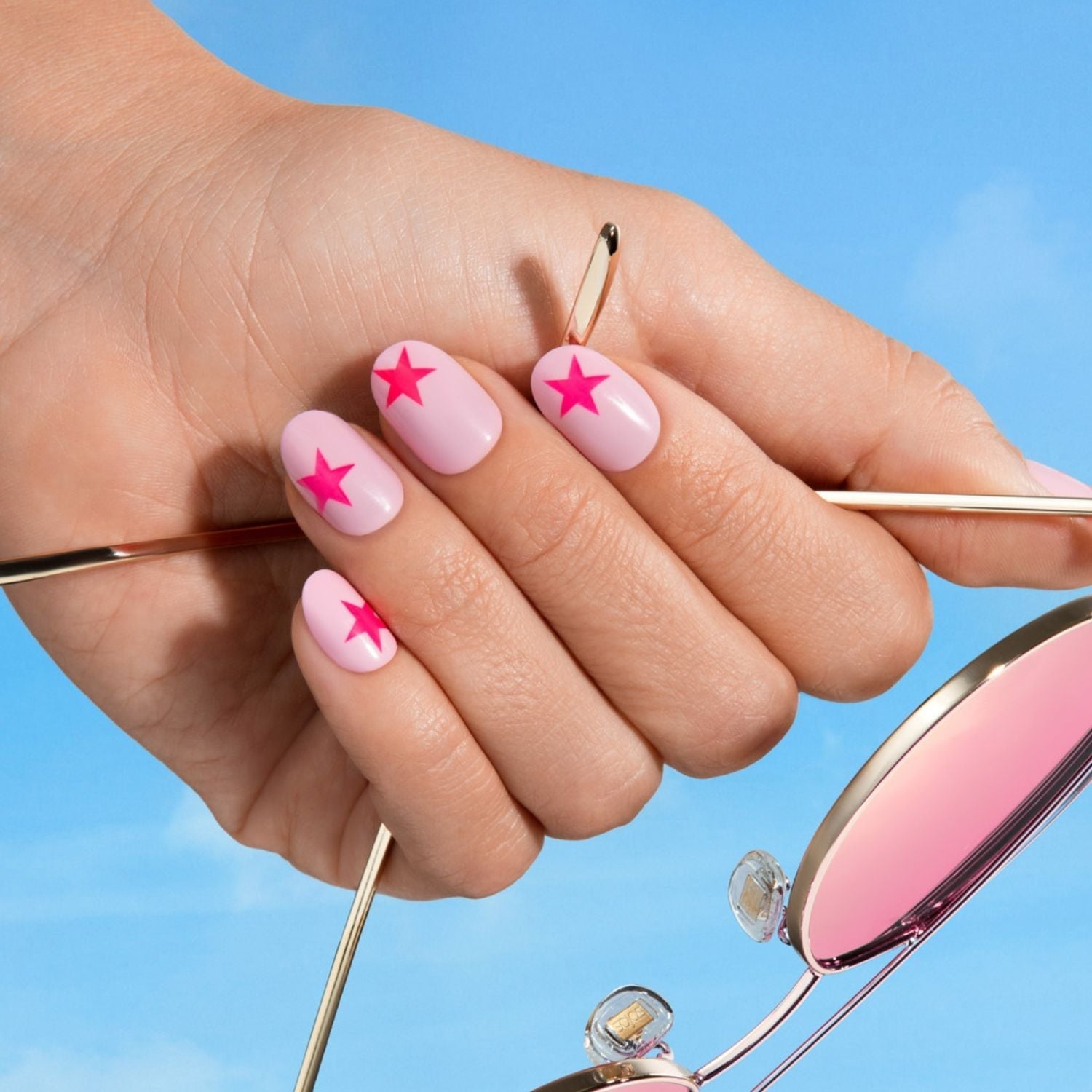 Soft Pink Star Decal Glossy Short Oval Nails Soft Pink Star Decal Glossy Short Oval Nails