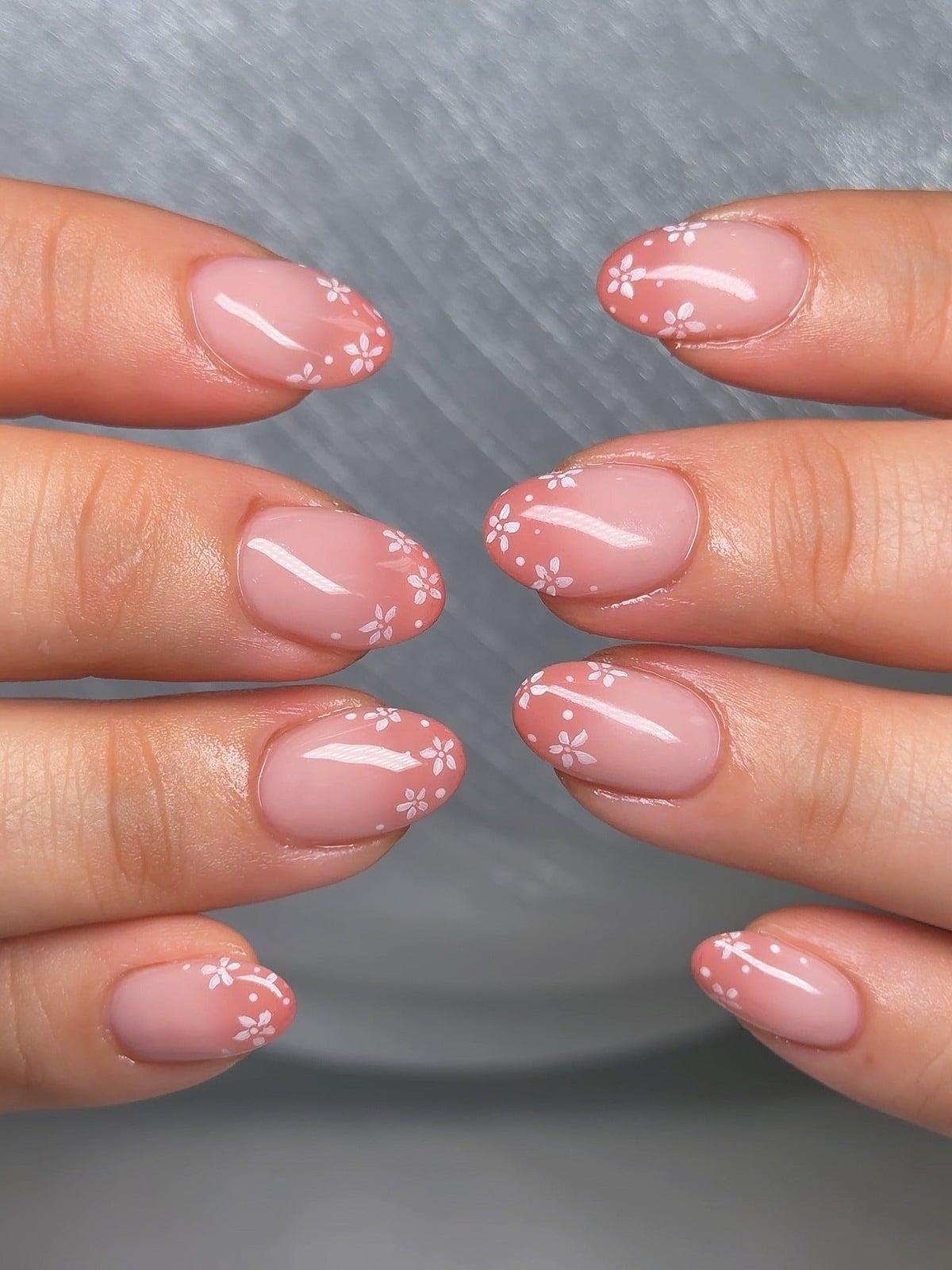 Sheer Pink White Floral Art Short Oval Nails Sheer Pink White Floral Art Short Oval Nails