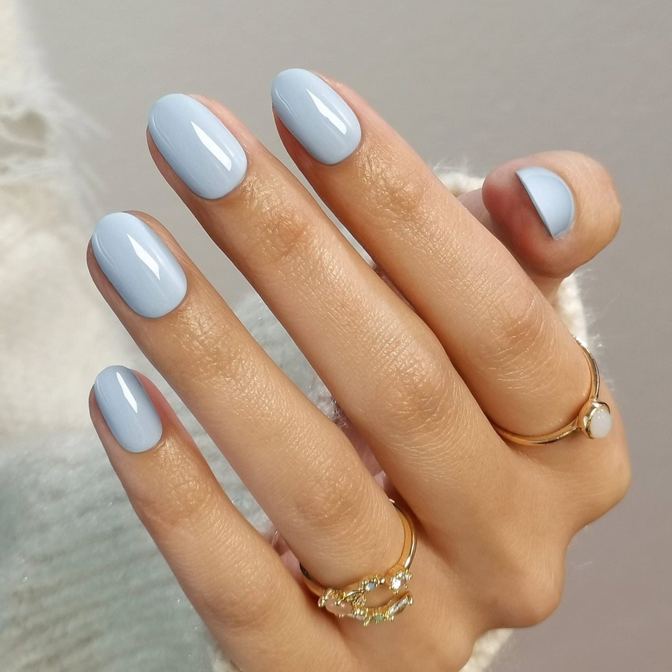Black to Blue Gradient Glow Short Oval Nails Black to Blue Gradient Glow Short Oval Nails