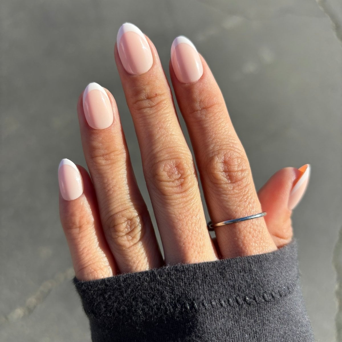 Short Oval Classic French Manicure Short Oval Classic French Manicure — Short Press On Nails