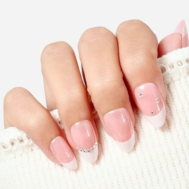 Short Almond Rhinestone French Nails Short Almond Rhinestone French Nails — Short Press On Nails