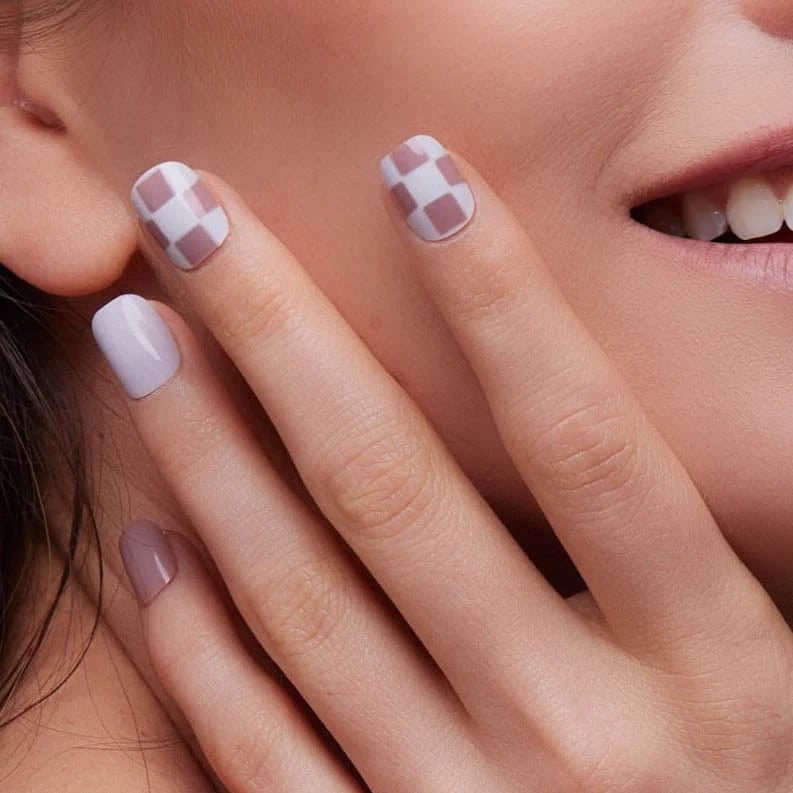 Short Square Lilac Taupe Checkerboard Nails Short Square Lilac Taupe Checkerboard Nails — Short Press On Nails