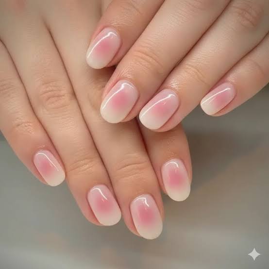 Blush Gradient Short Oval Nails — Short Round Nails