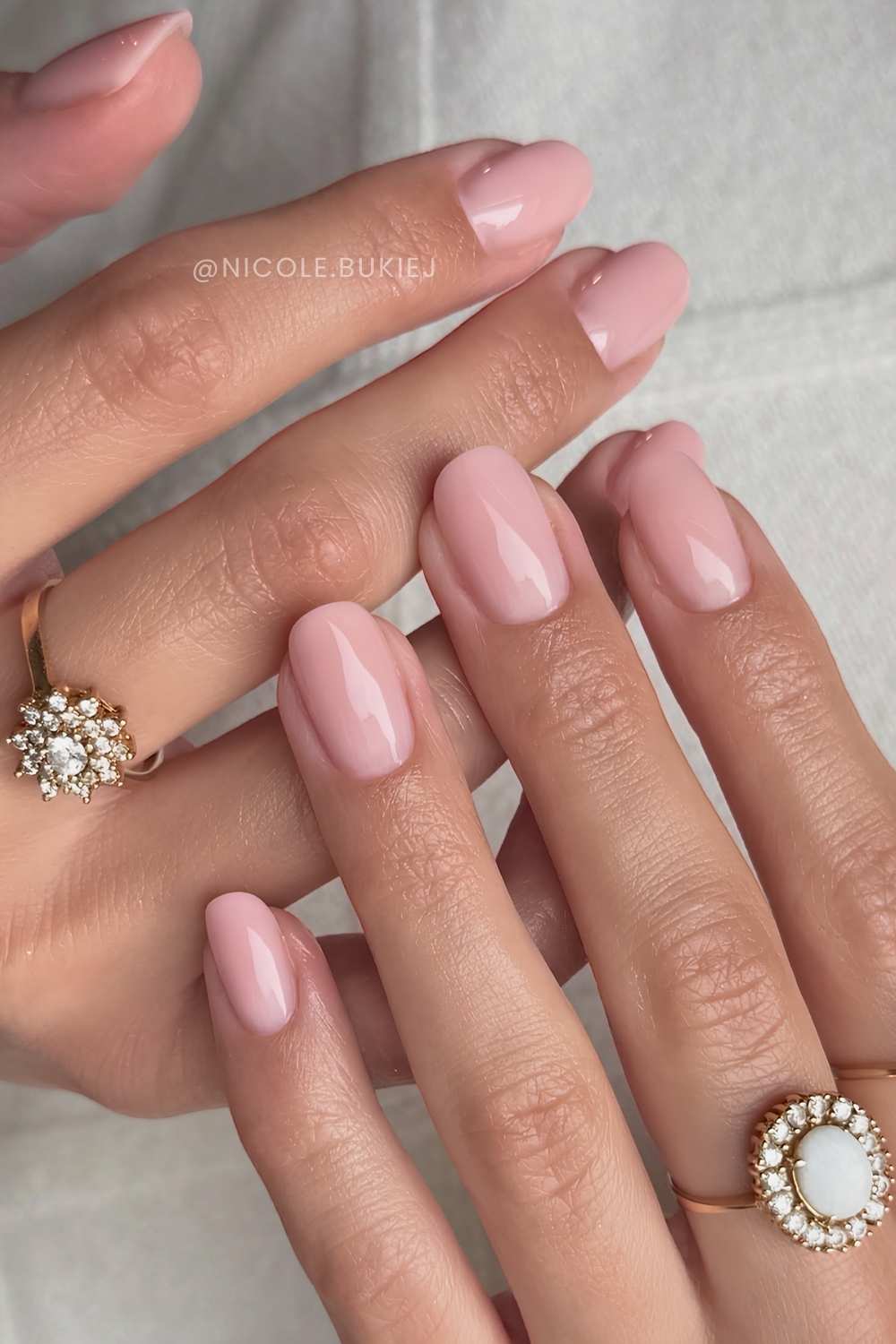 Soft Pink Glossy Short Round Nails