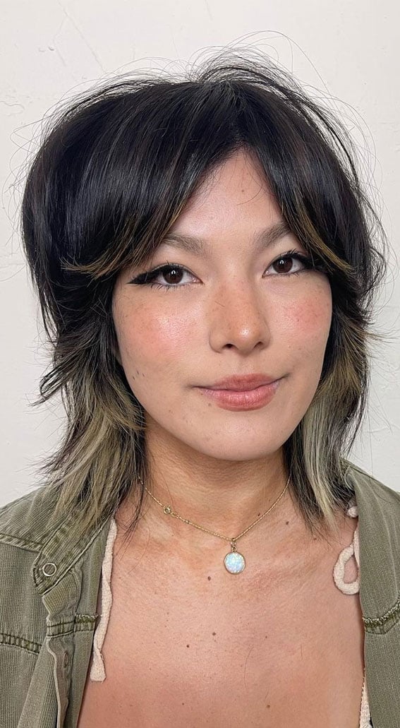 Collarbone Shag With Blunt Bangs And Blonde Ends — Short Shag