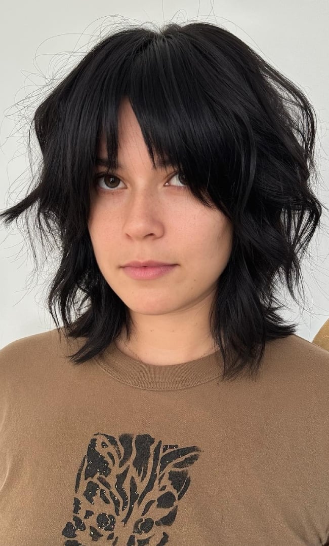 Voluminous Collarbone Shag With Full Bangs — Short Shag