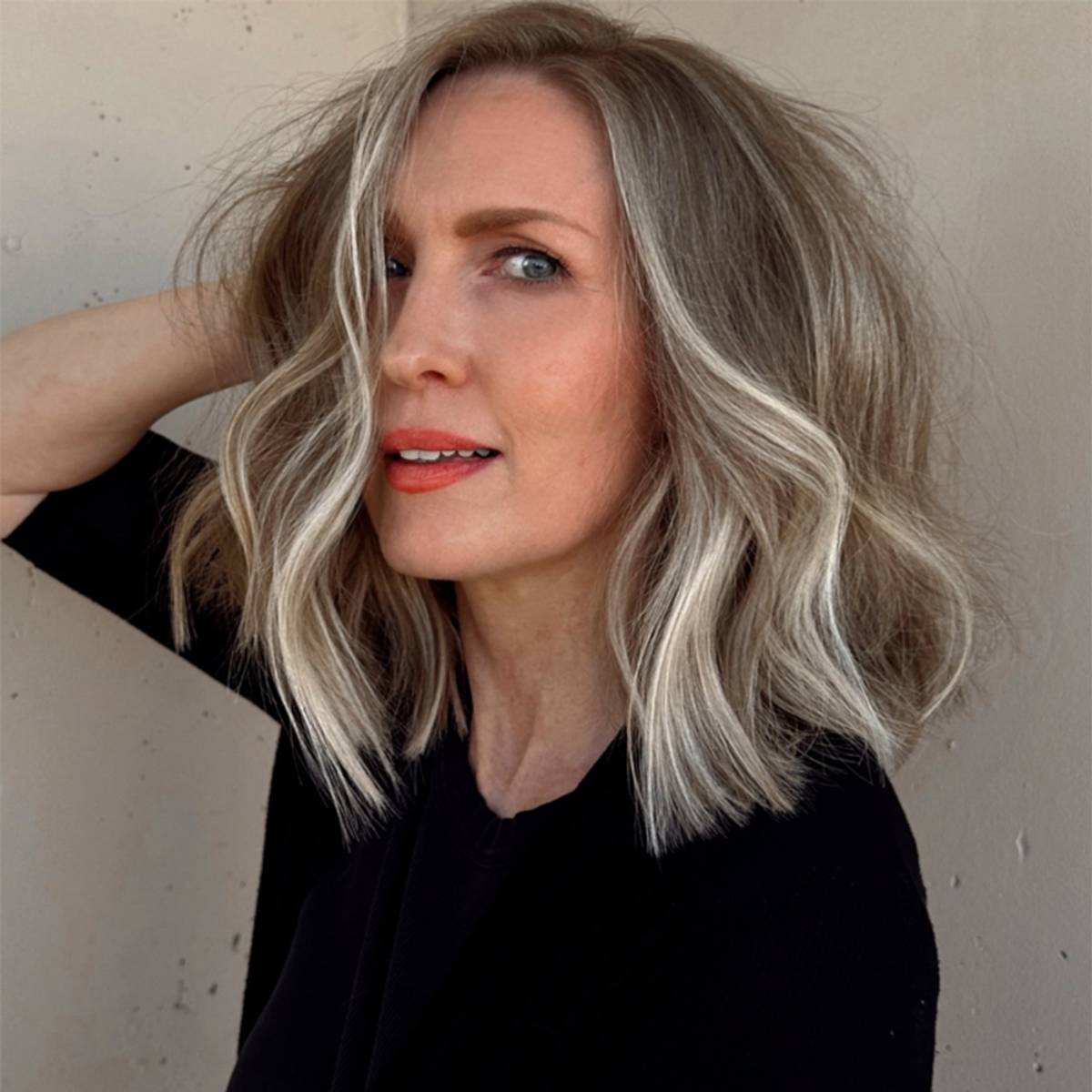 Ash Blonde Lob With Chunky Highlights And Layers Ash Blonde Lob With Chunky Highlights And Layers — Shoulder Length Haircuts