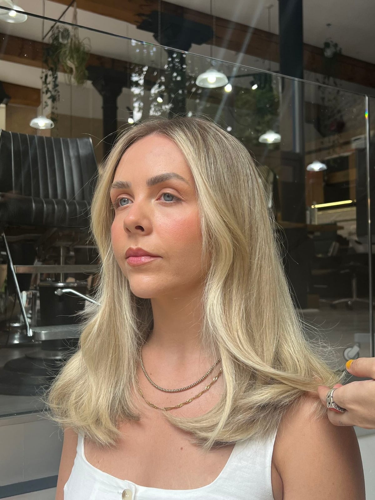 Cool Ash Blonde Collarbone Cut With Face-Framing Layers Cool Ash Blonde Collarbone Cut With Face-Framing Layers — Shoulder Length Haircuts