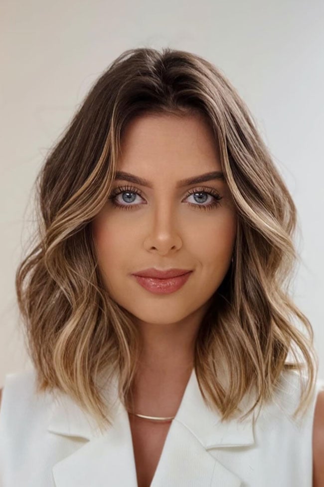 Textured Blonde Balayage Lob With Loose Waves Textured Blonde Balayage Lob With Loose Waves — Shoulder Length Haircuts