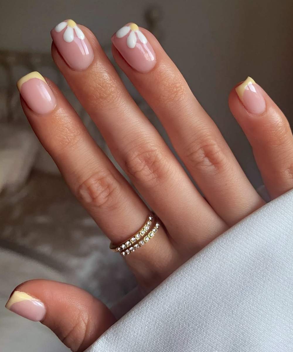 Medium Almond Pale Pink With Dark Brown Bows — Simple Nails