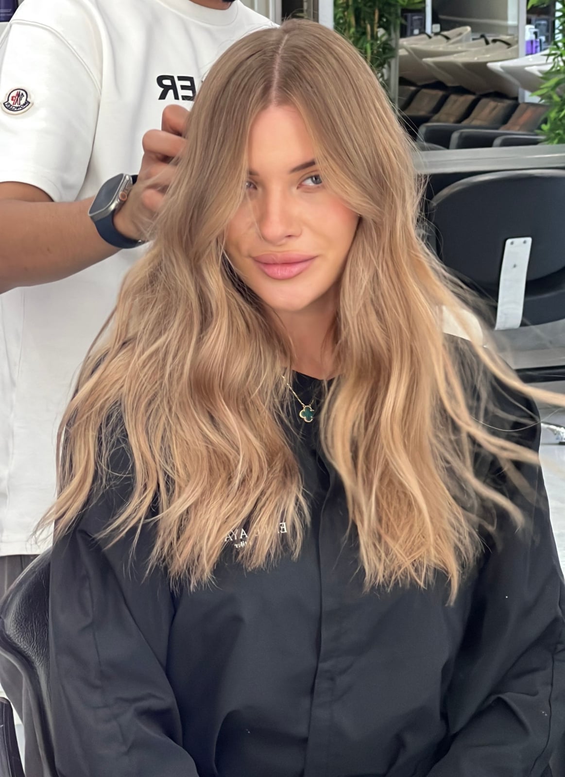 Collarbone Medium Blonde With Lighter Blonde Sombre, Curtain Bangs Collarbone Medium Blonde With Lighter Blonde Sombre, Curtain Bangs — Sombre Hair