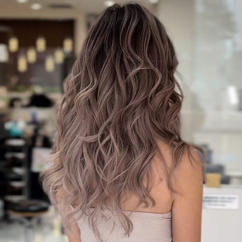 Mid-Back Ash Brown With Ash Blonde Sombre, Close-Up Take Mid-Back Ash Brown With Ash Blonde Sombre, Close-Up Take — Sombre Hair