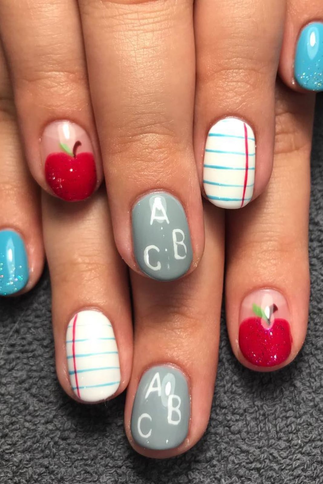 Short Oval Nails Apple and Notebook Designs — Teacher Nails
