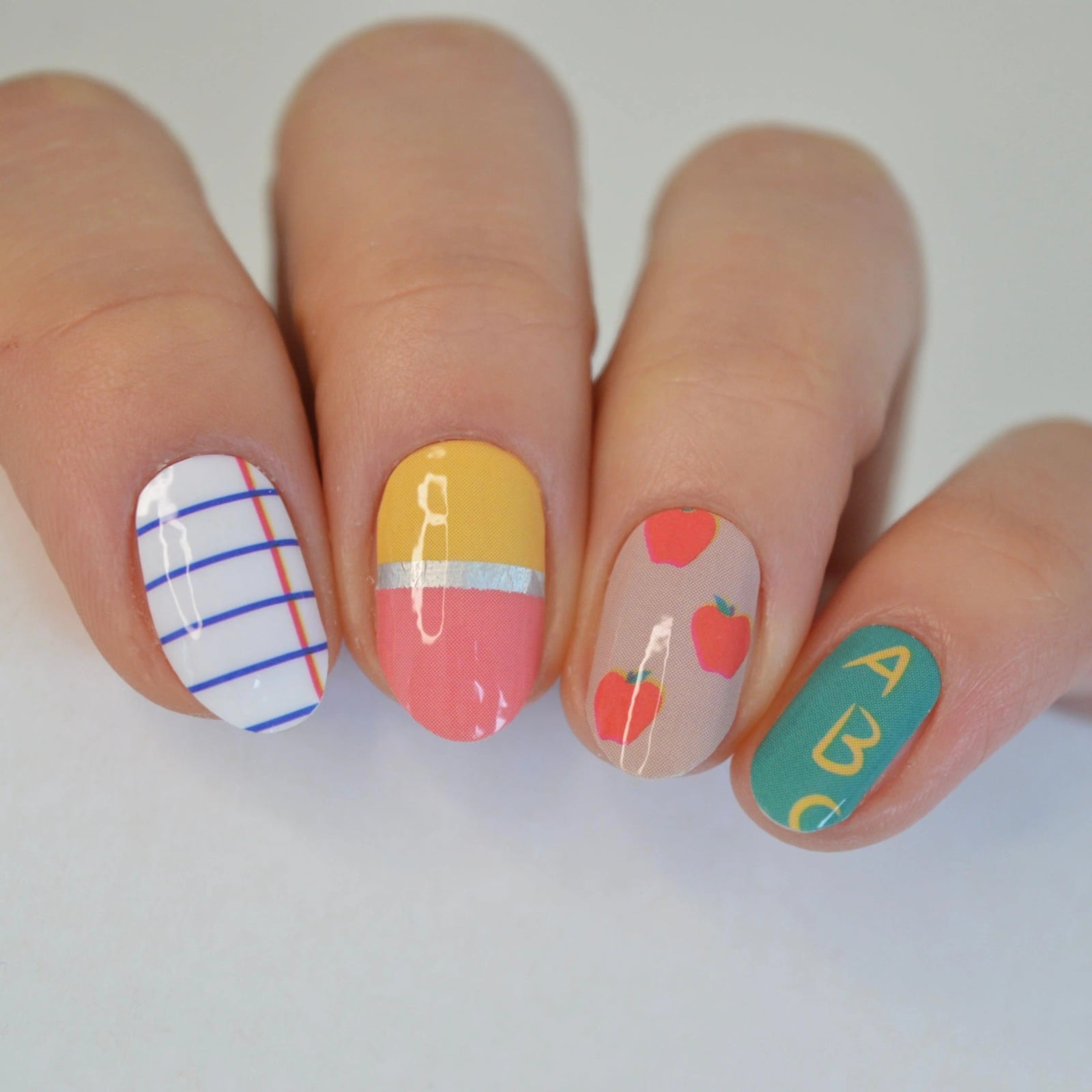 Short Oval Nails with Rulers and Apples — Teacher Nails