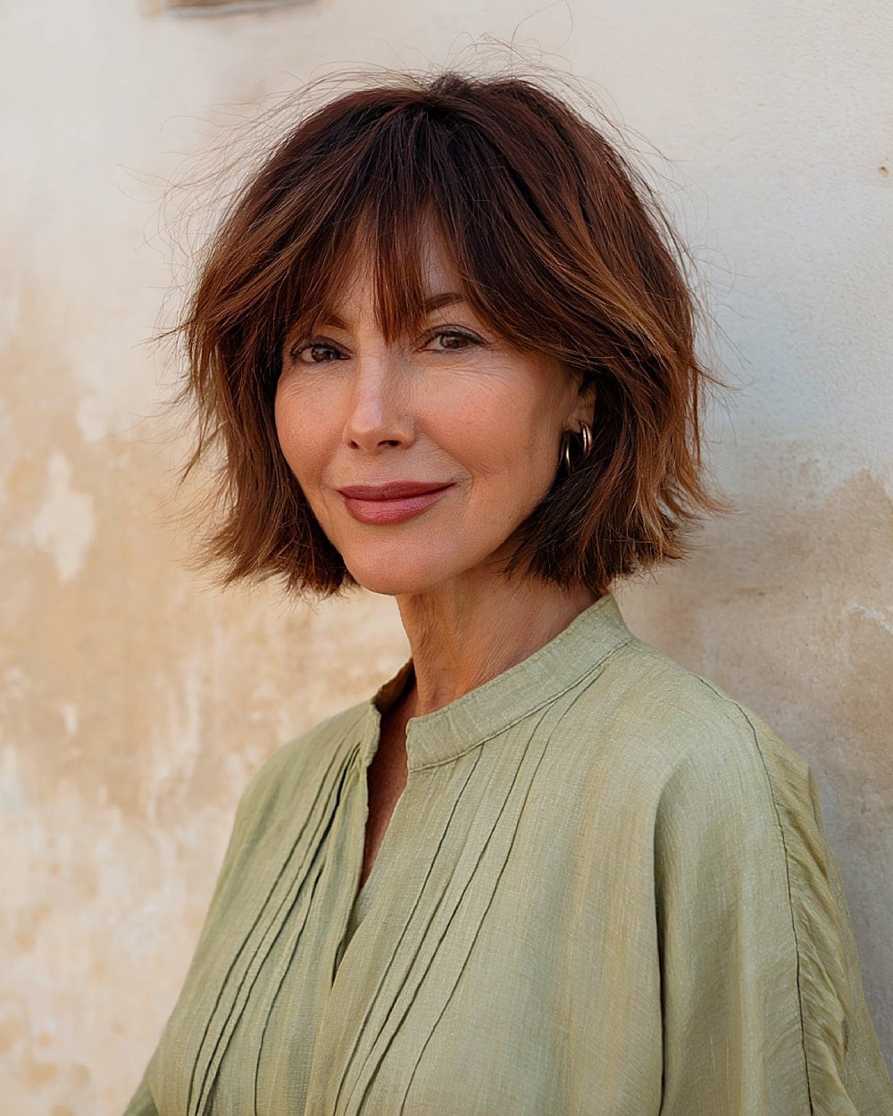 Choppy Collarbone Bob With Face-Framing Bangs Choppy Collarbone Bob With Face-Framing Bangs — Textured Bob