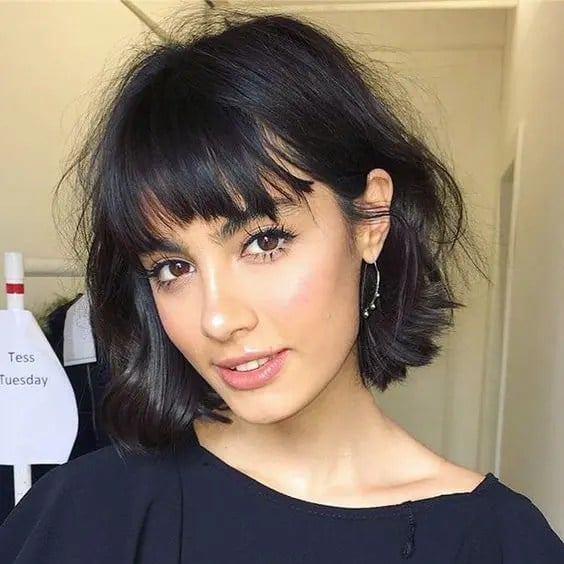 Textured Bob With Curtain Bangs For Fine Hair — Trendy Haircuts